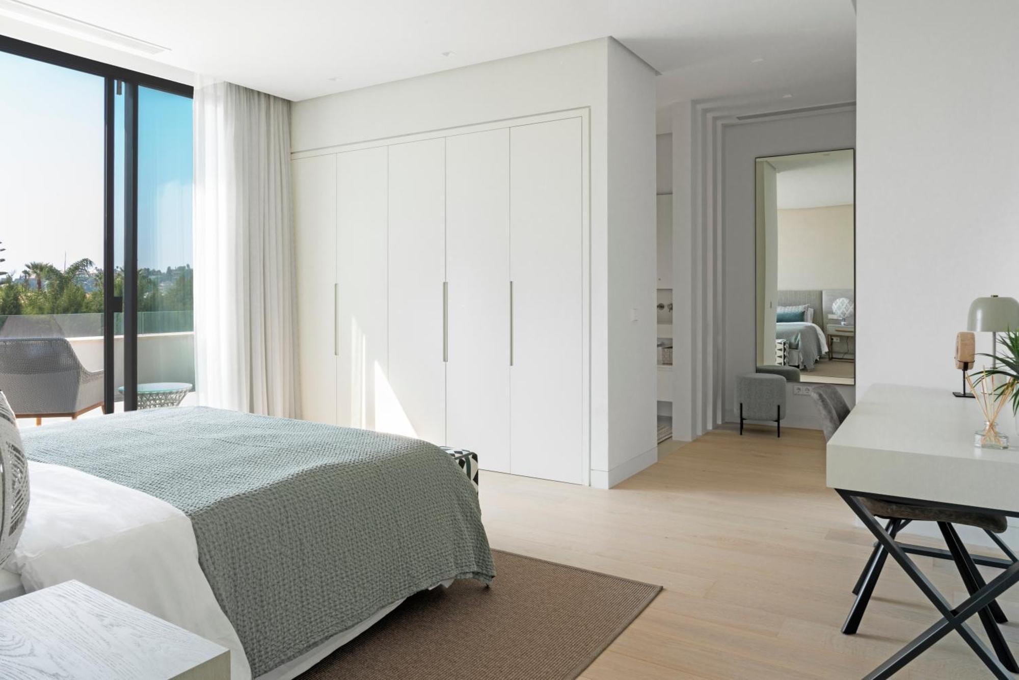 Martine, Nueva Andalucia, Holiday home *