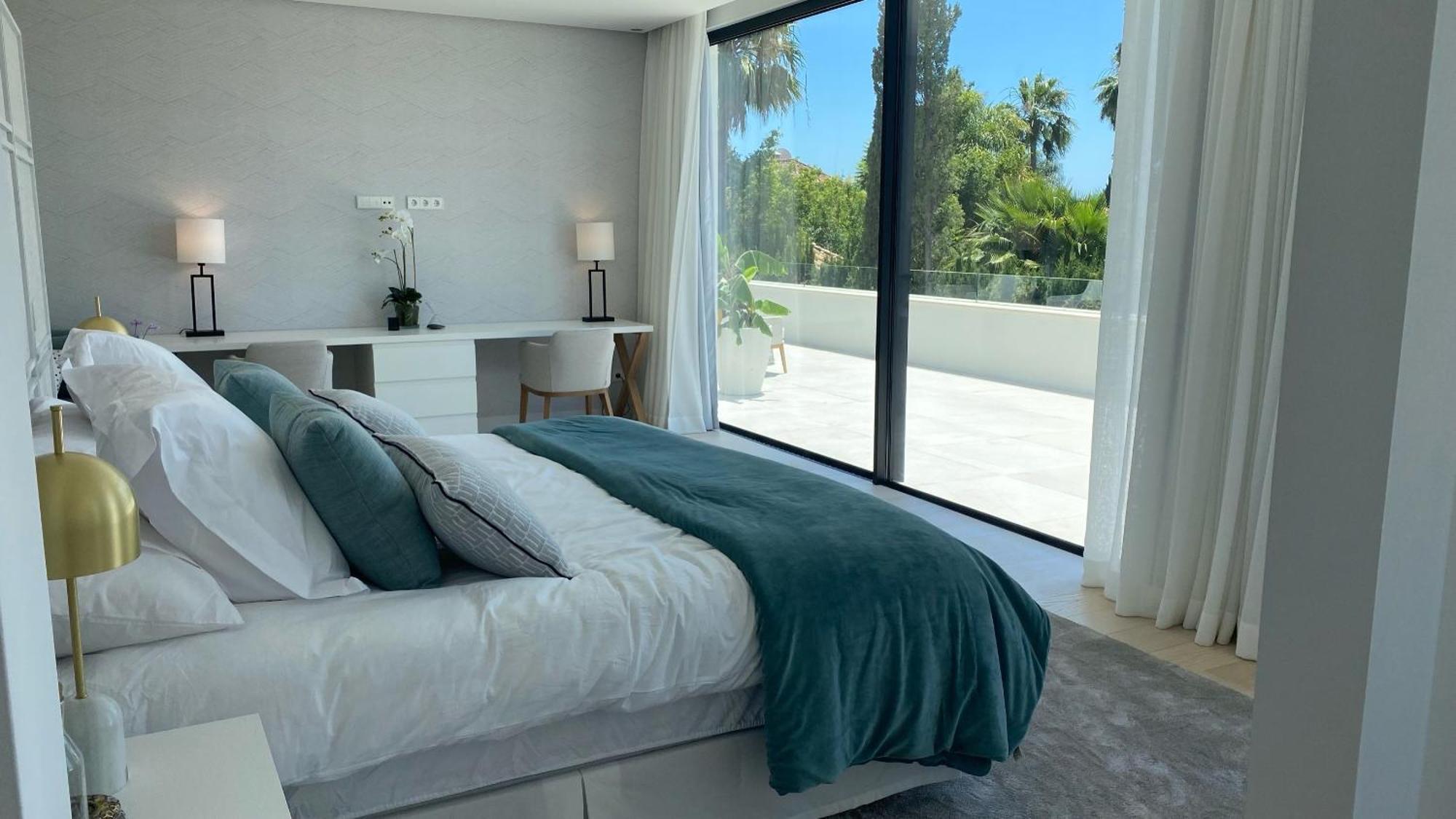 Martine, Nueva Andalucia, Marbella