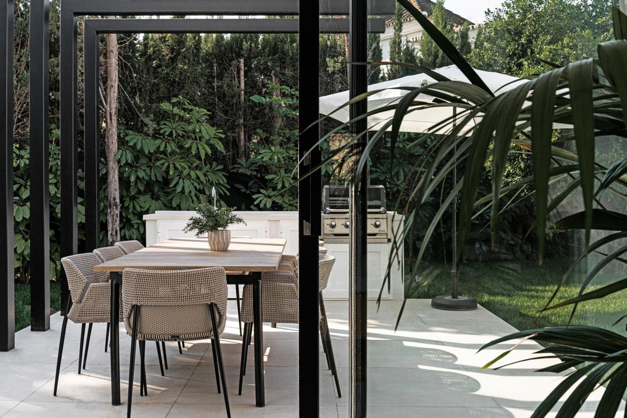 Martine, Nueva Andalucia, Holiday home